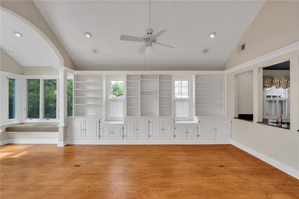 324 FAIRWAY Drive