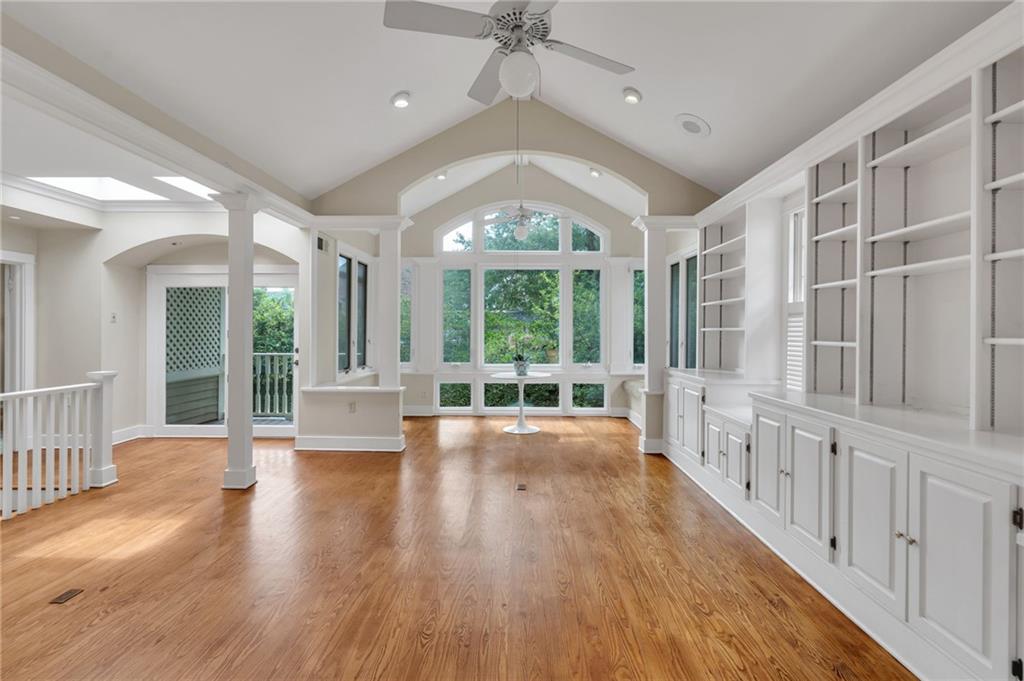 324 FAIRWAY Drive