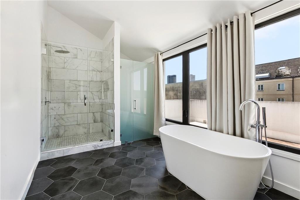 618 N RAMPART Street 203