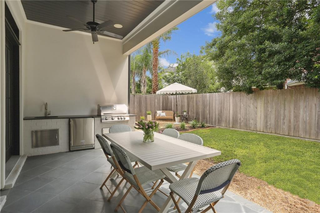 303 W WILLIAM DAVID Parkway