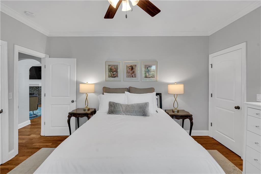 6401 LOUIS XIV Street