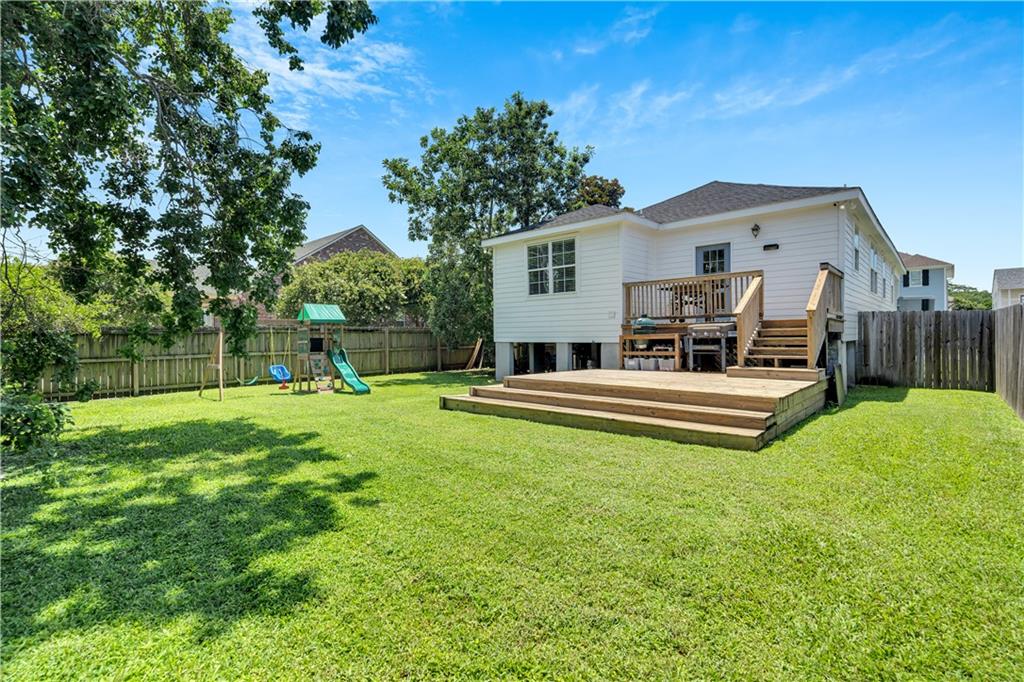 6401 LOUIS XIV Street