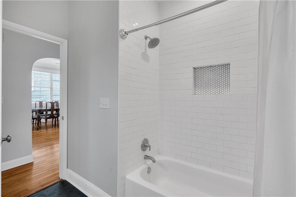 6401 LOUIS XIV Street