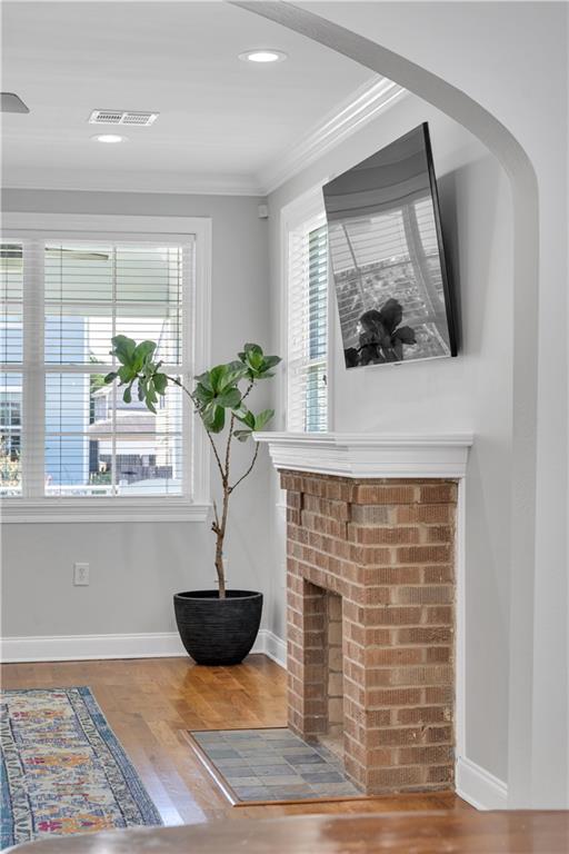 6401 LOUIS XIV Street