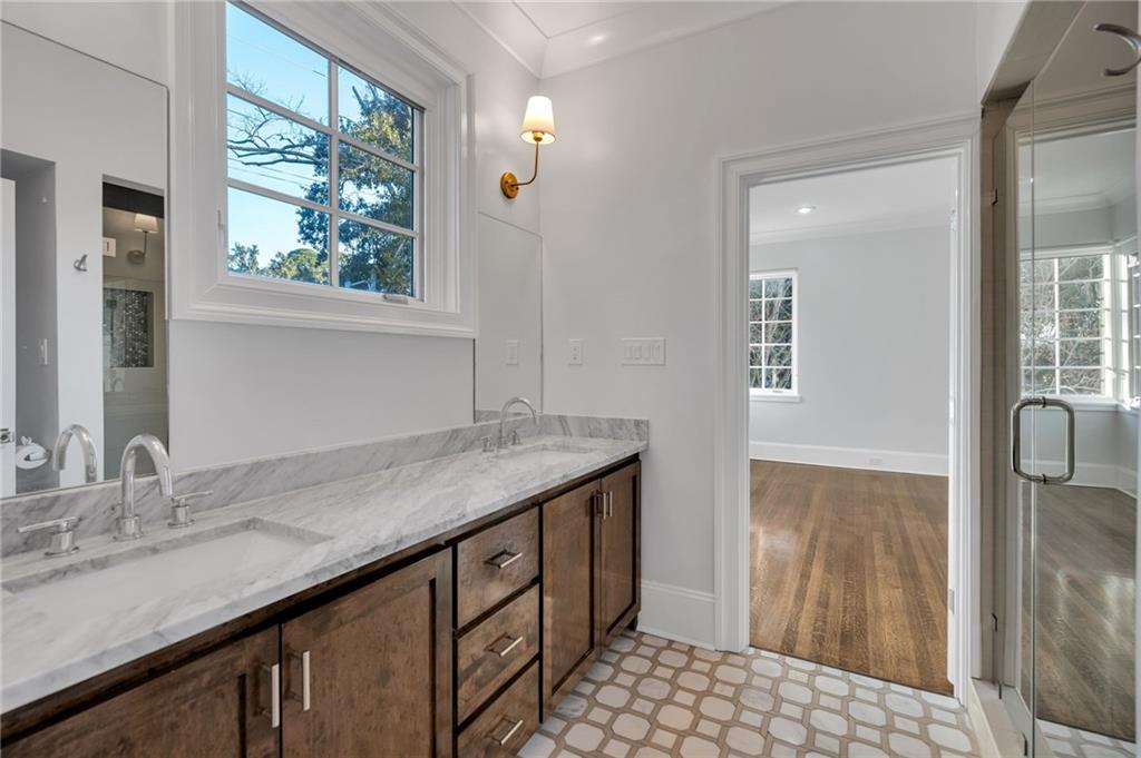 3 FAIRVIEW Court