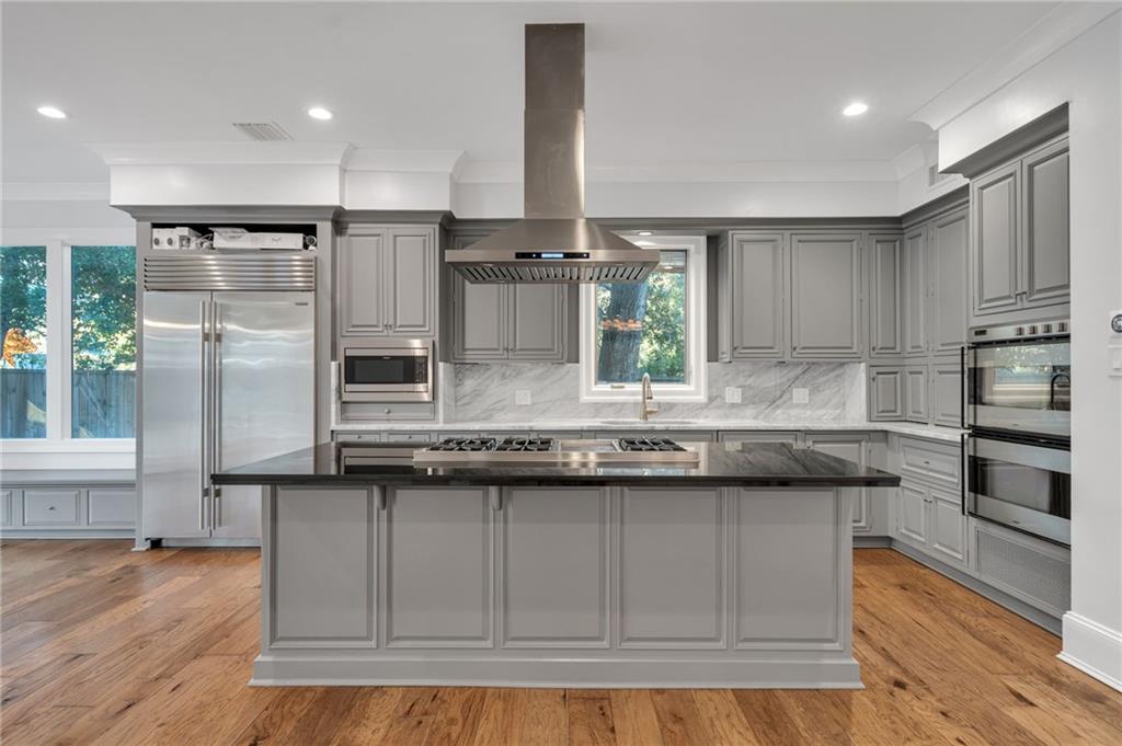 3 FAIRVIEW Court