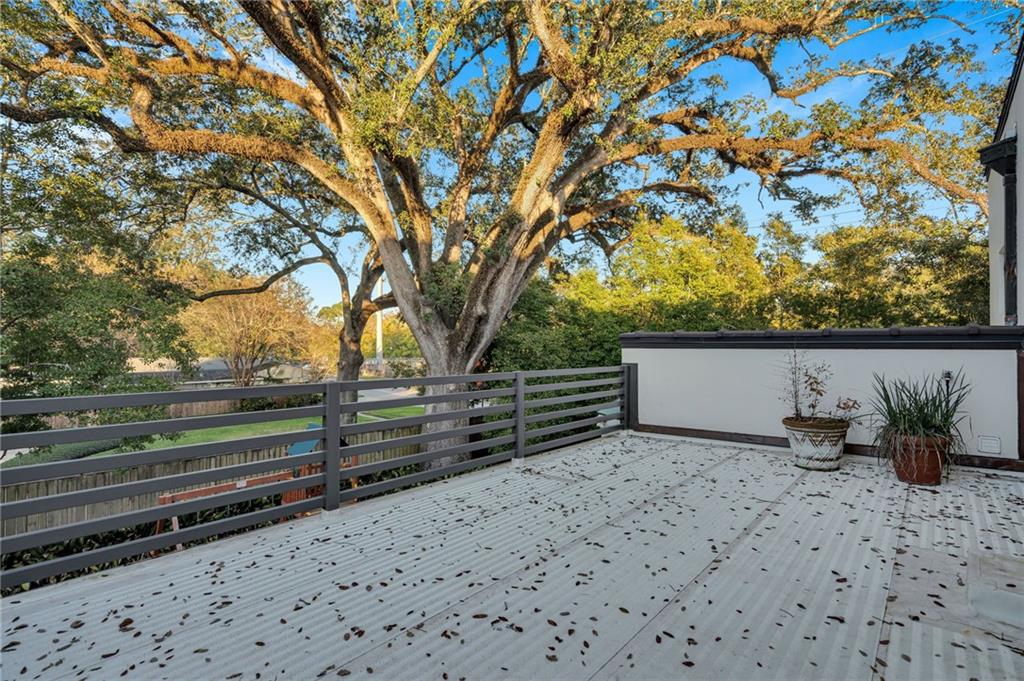 3 FAIRVIEW Court