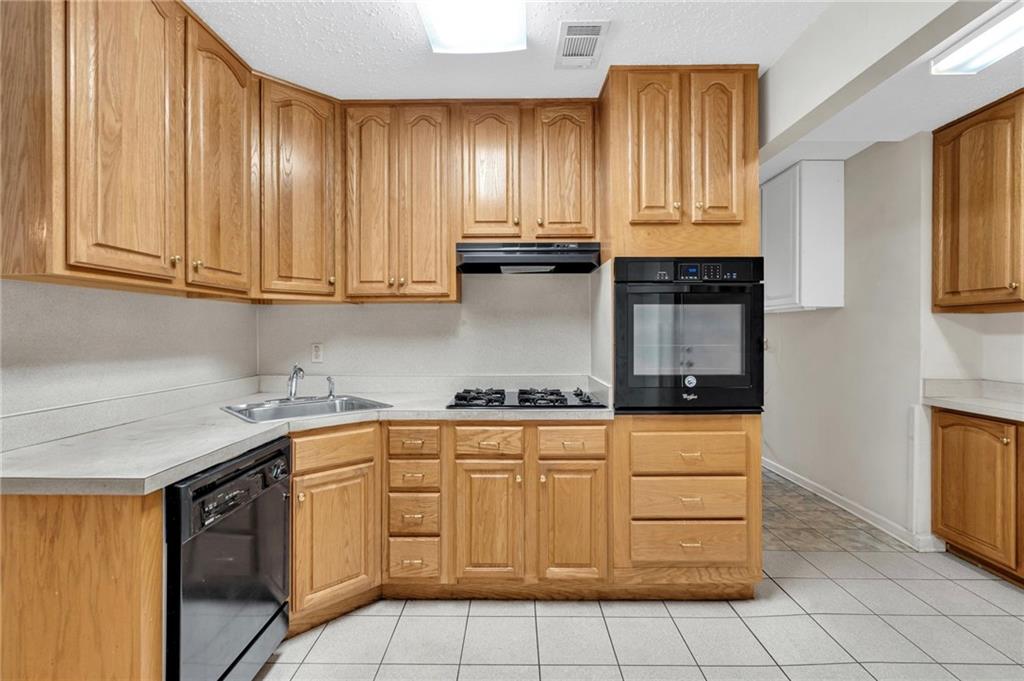 3501 DERBIGNY Street