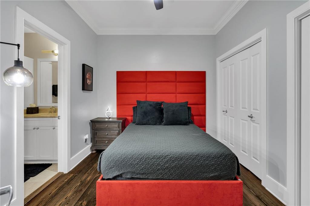 220 DECATUR Street 405