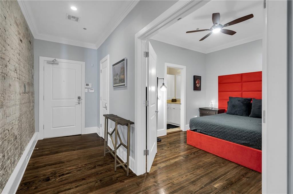 220 DECATUR Street 405