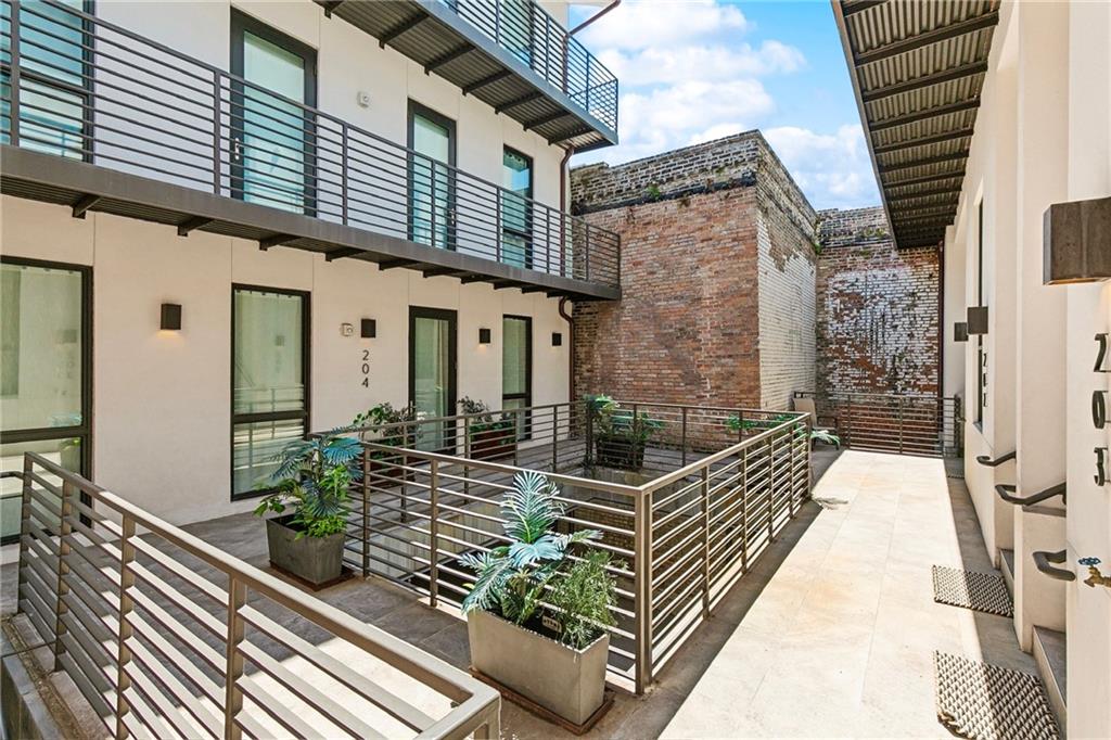 618 N RAMPART Street 204