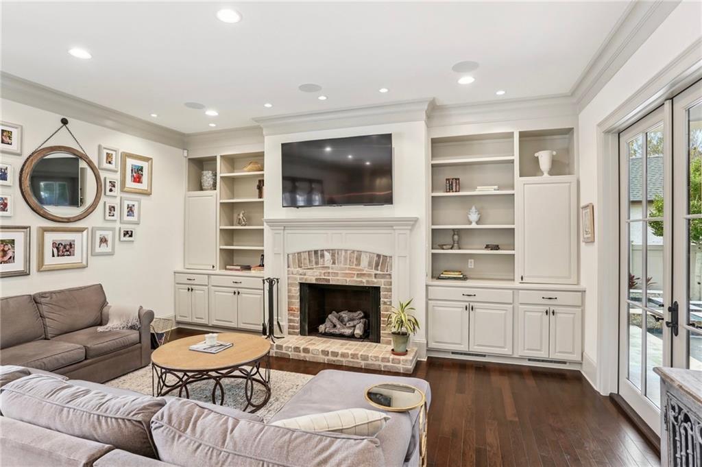 21 ROYAL PALM Drive