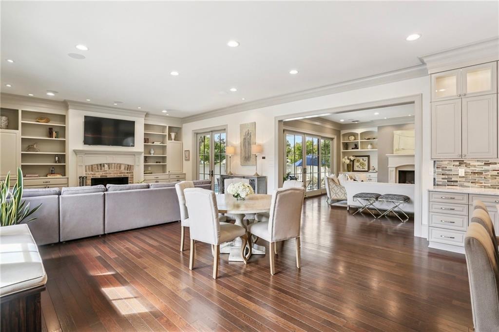 21 ROYAL PALM Drive