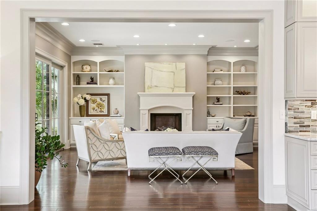 21 ROYAL PALM Drive