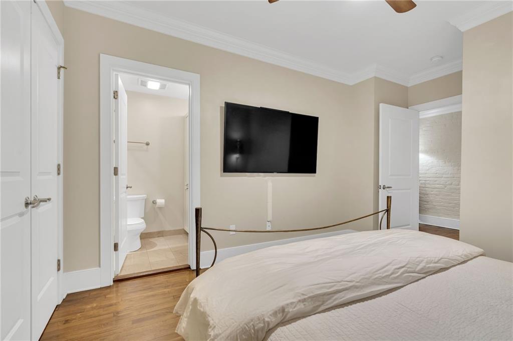 220 DECATUR Street 302