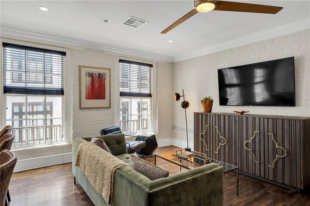 220 DECATUR Street 304