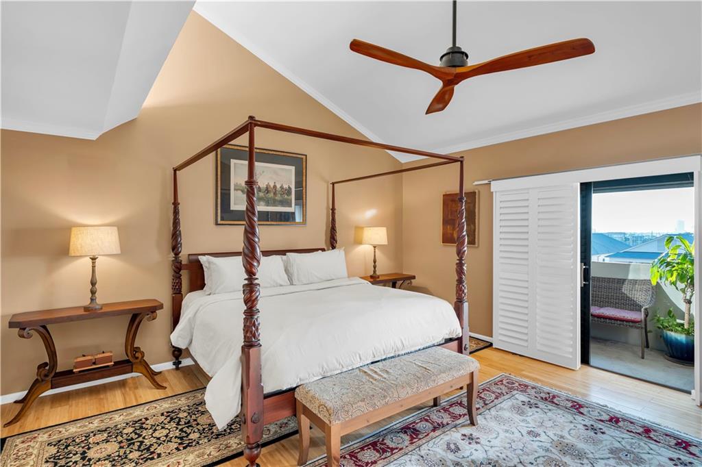 7300 LAKESHORE Drive 20