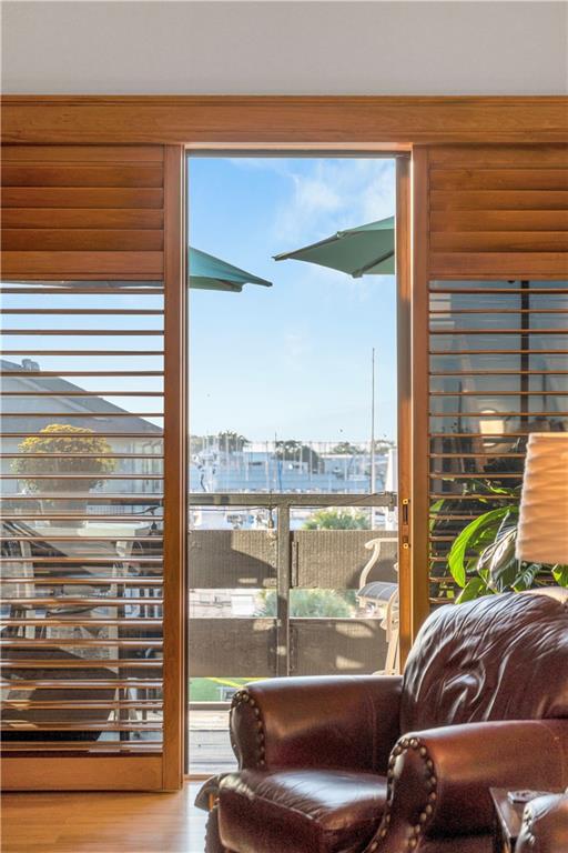 7300 LAKESHORE Drive 20