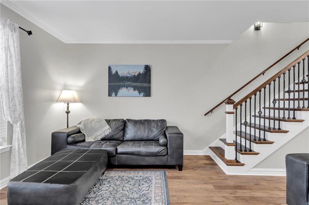 34 BRANDON HALL Drive