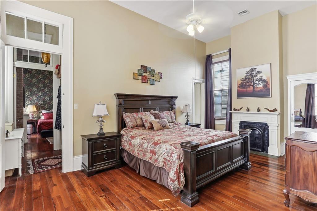 1452 MAGAZINE Street B