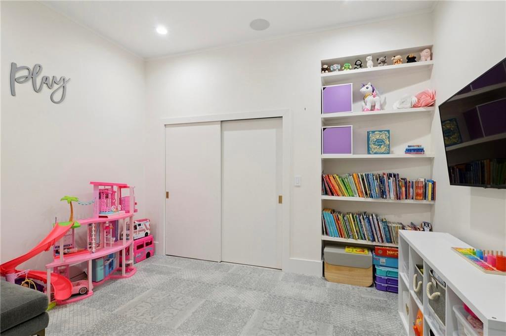 840 TCHOUPITOULAS Street 312