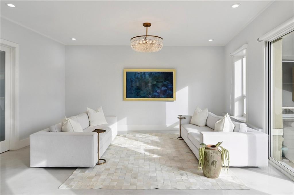 840 TCHOUPITOULAS Street 312