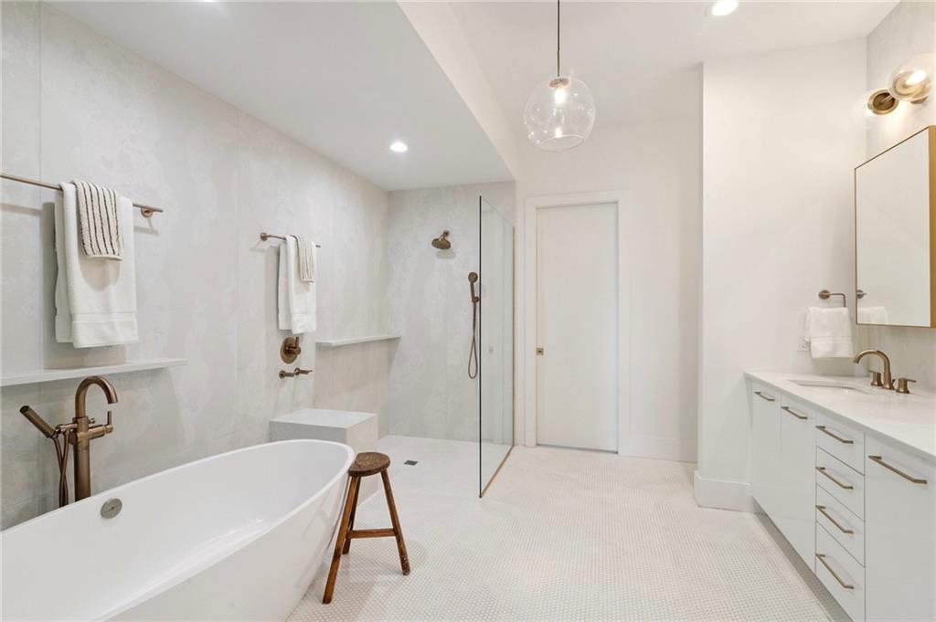 840 TCHOUPITOULAS Street 312