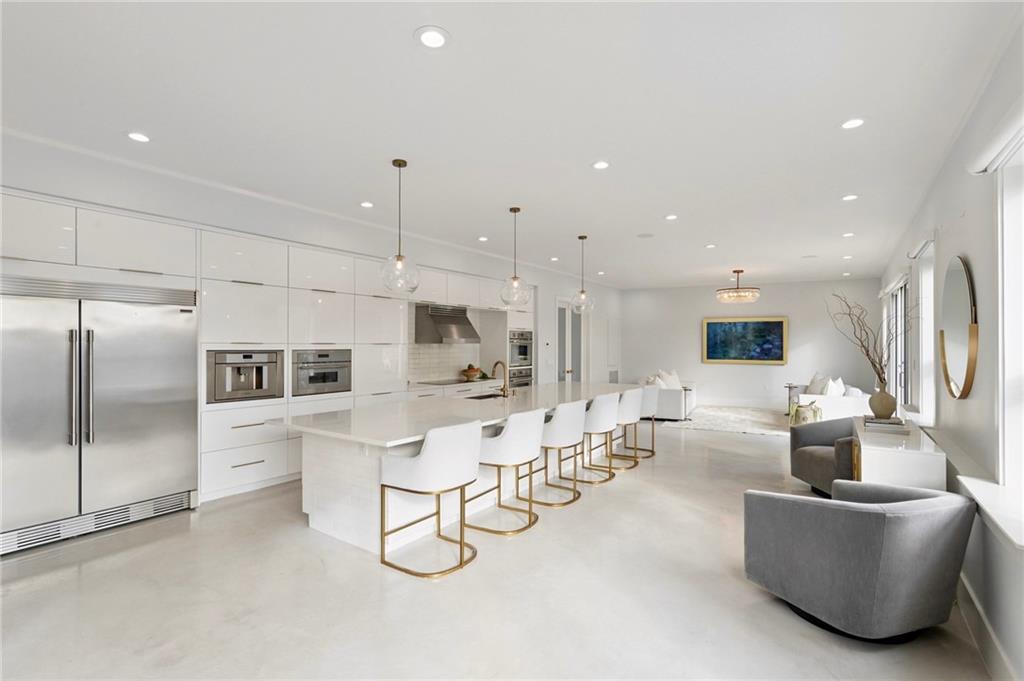 840 TCHOUPITOULAS Street 312