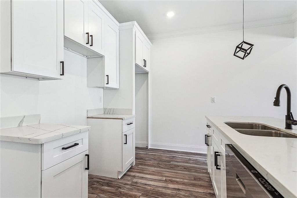 9528 STROELITZ Street