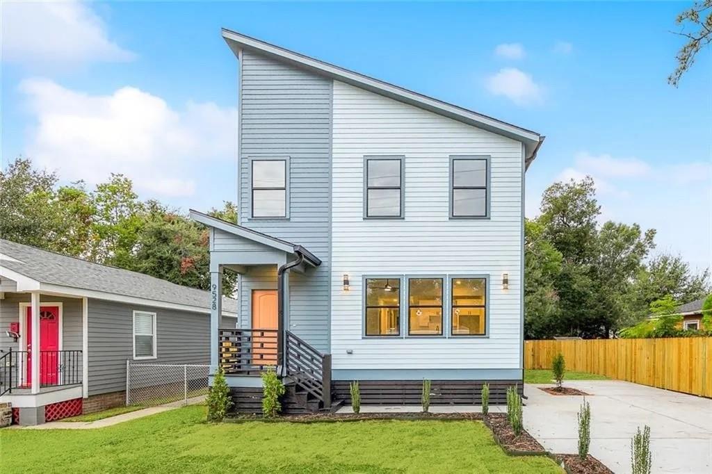 9528 STROELITZ Street