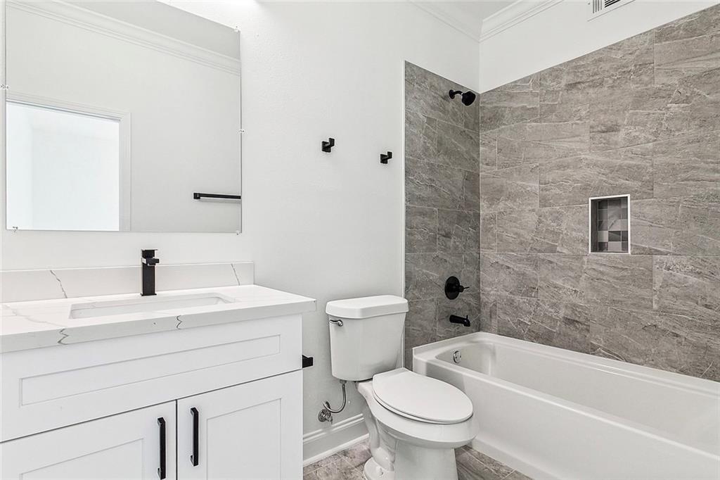 9528 STROELITZ Street