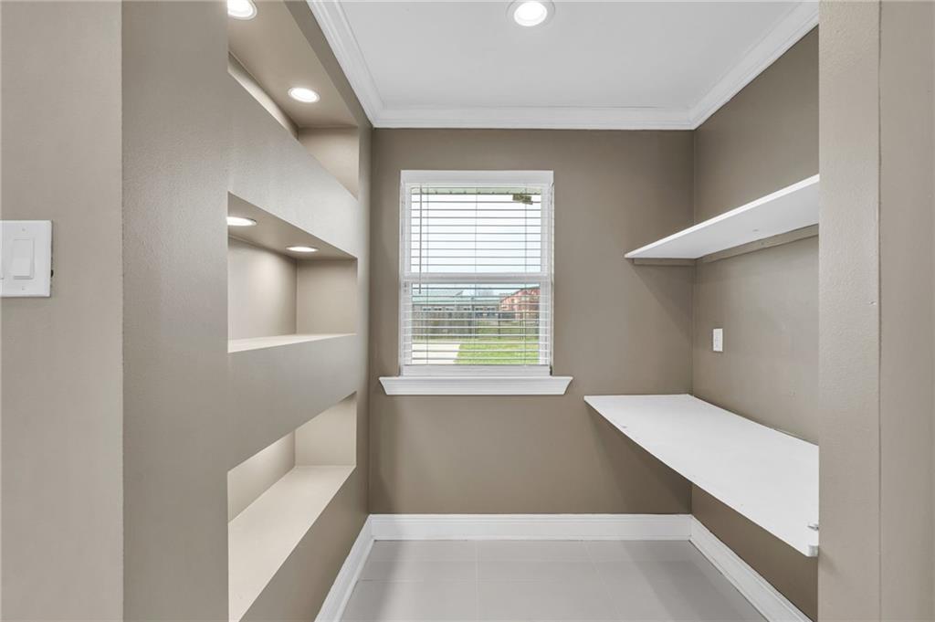 2804 BRADBURY Street