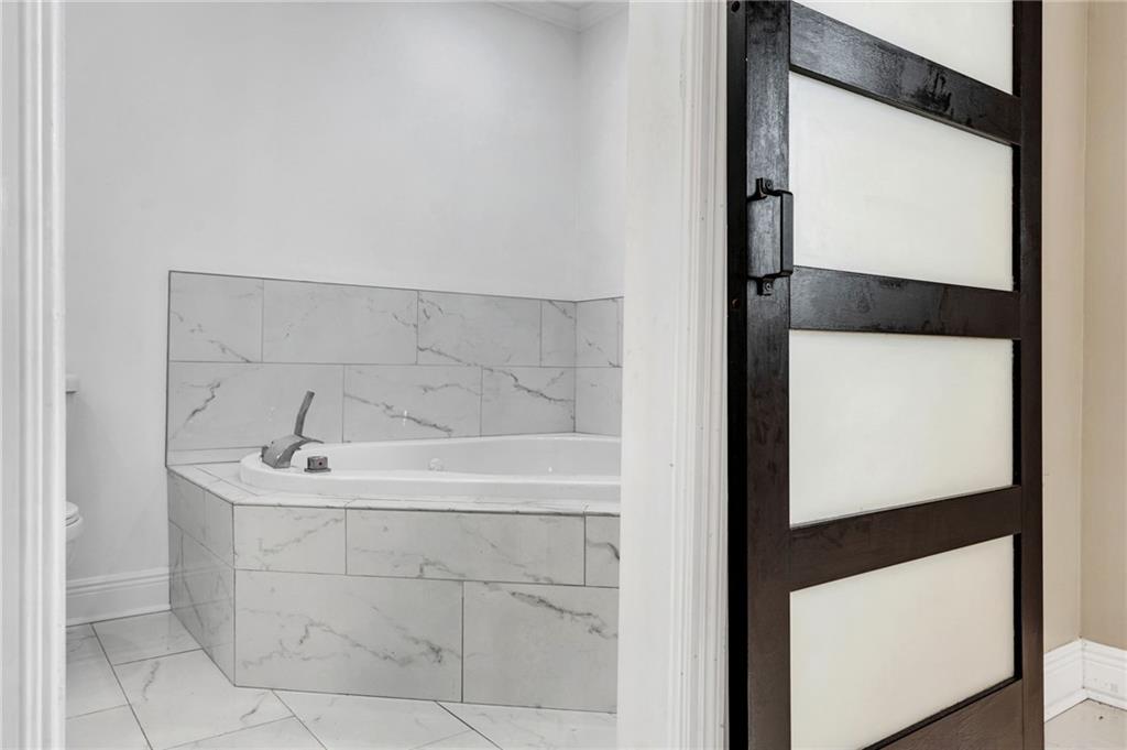 2804 BRADBURY Street