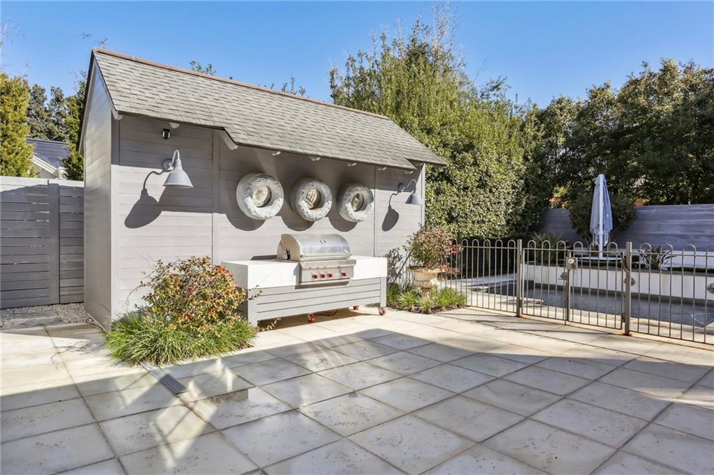 227 VINCENT Avenue