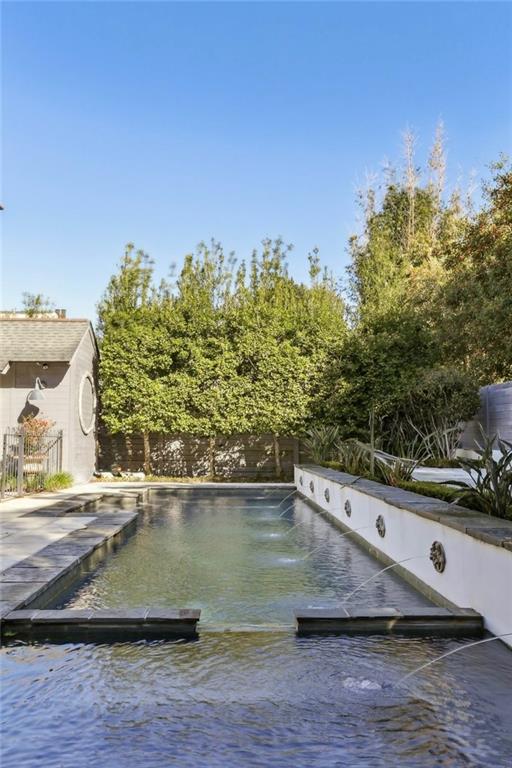227 VINCENT Avenue