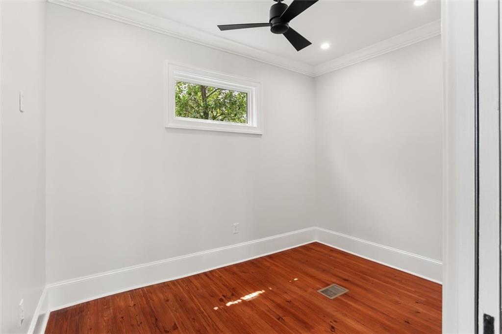 915 HENRY CLAY Avenue