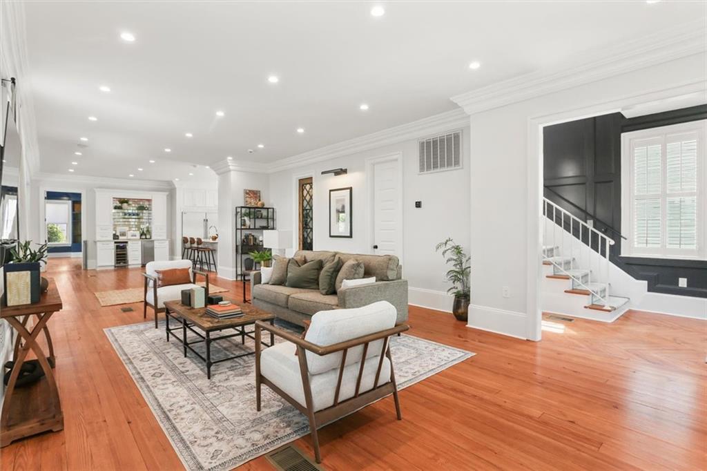 915 HENRY CLAY Avenue