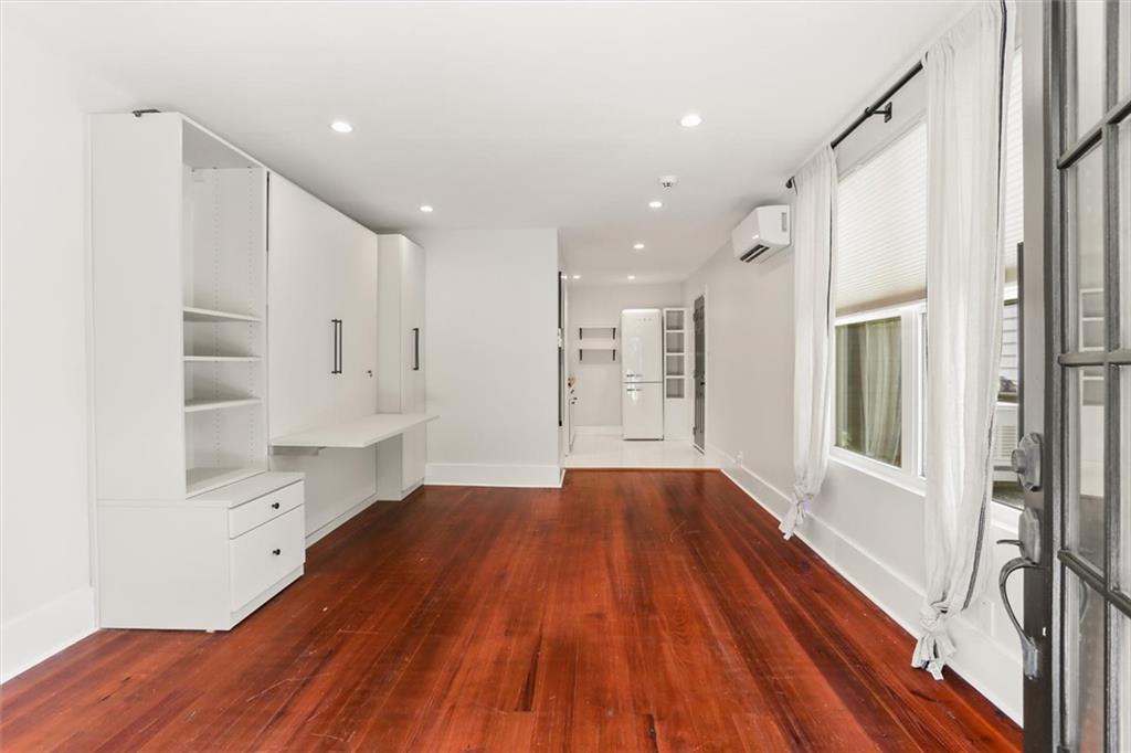 915 HENRY CLAY Avenue