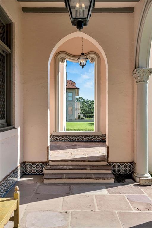 27 AUDUBON Place