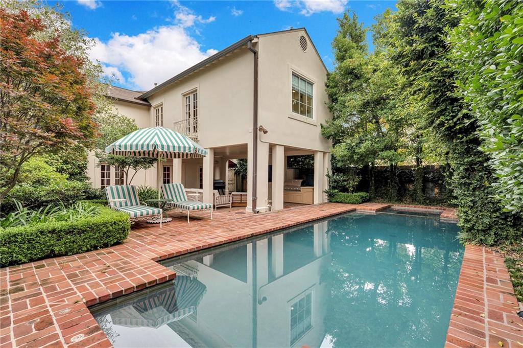 201 BELLAIRE Drive
