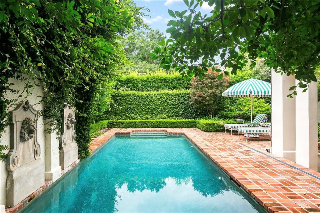 201 BELLAIRE Drive