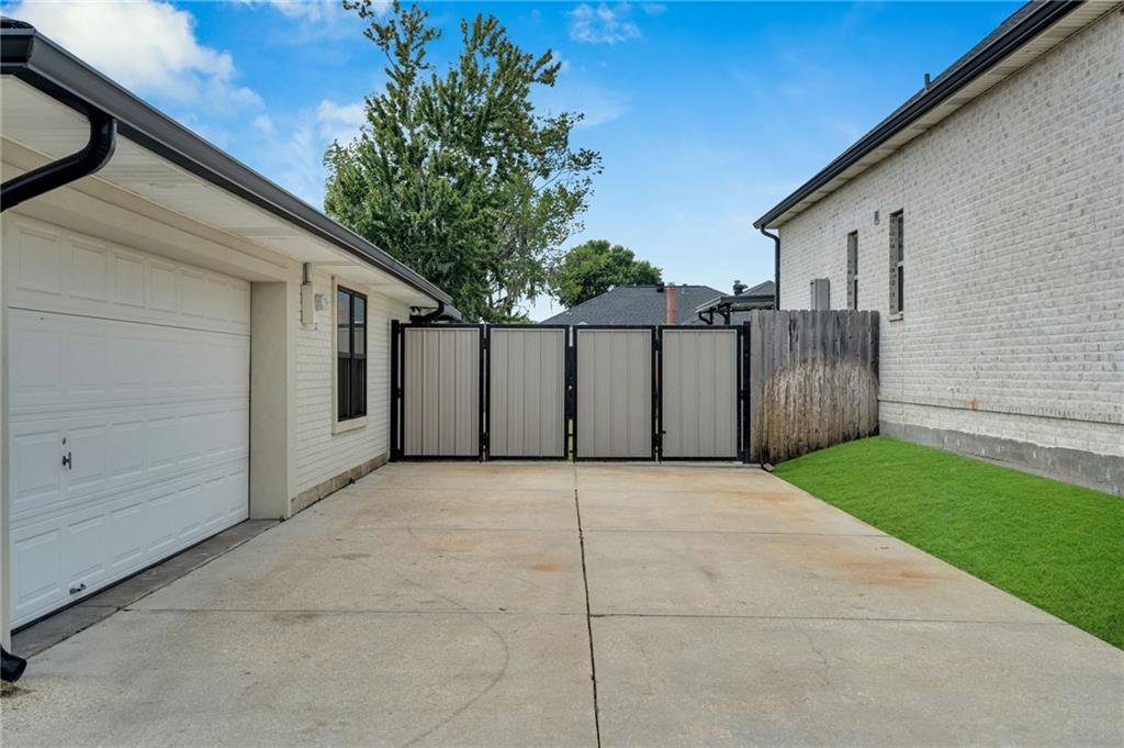 59 DUNLEITH Drive