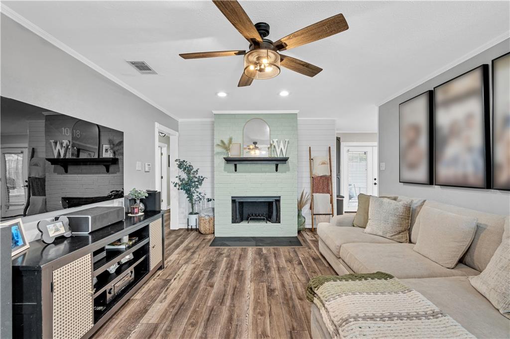 214 DIANNE Drive