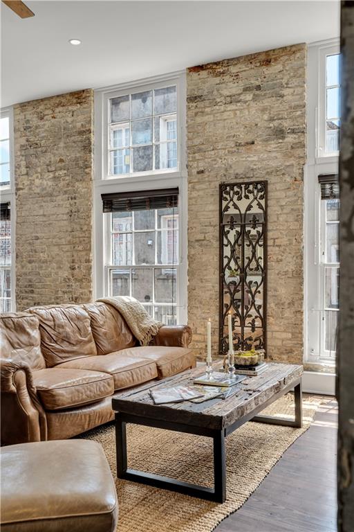 220 DECATUR Street 404