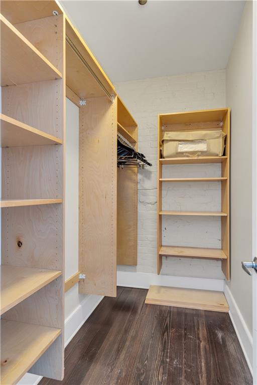 220 DECATUR Street 404