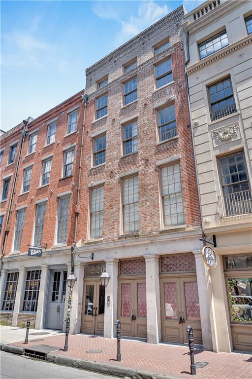220 DECATUR Street 405