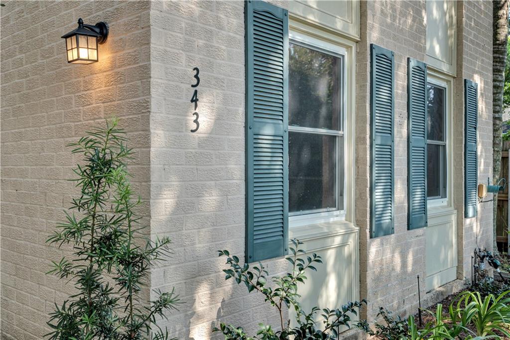 343 LAKE Avenue