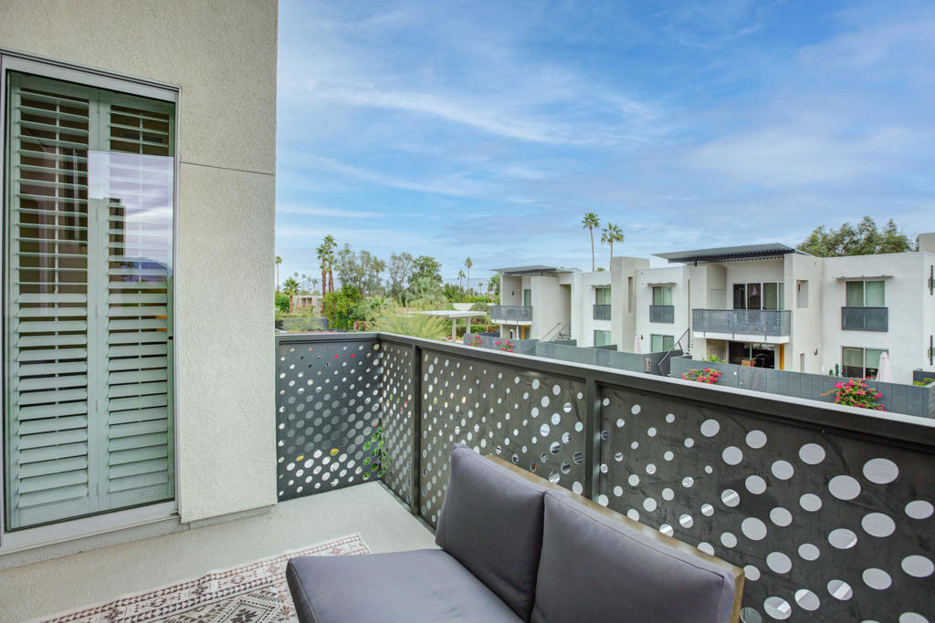 160 The Riv