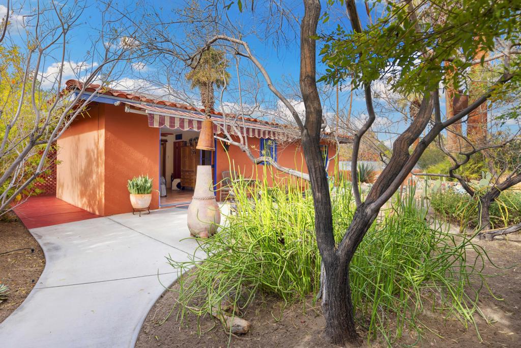 1411 Tamarisk Road