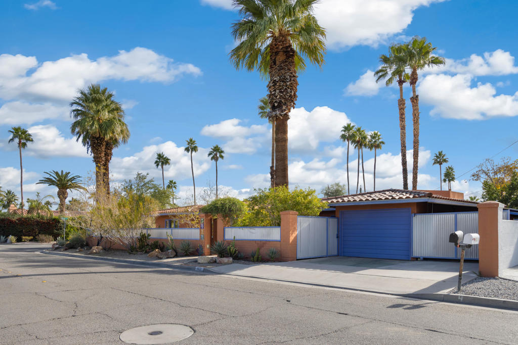 1411 Tamarisk Road